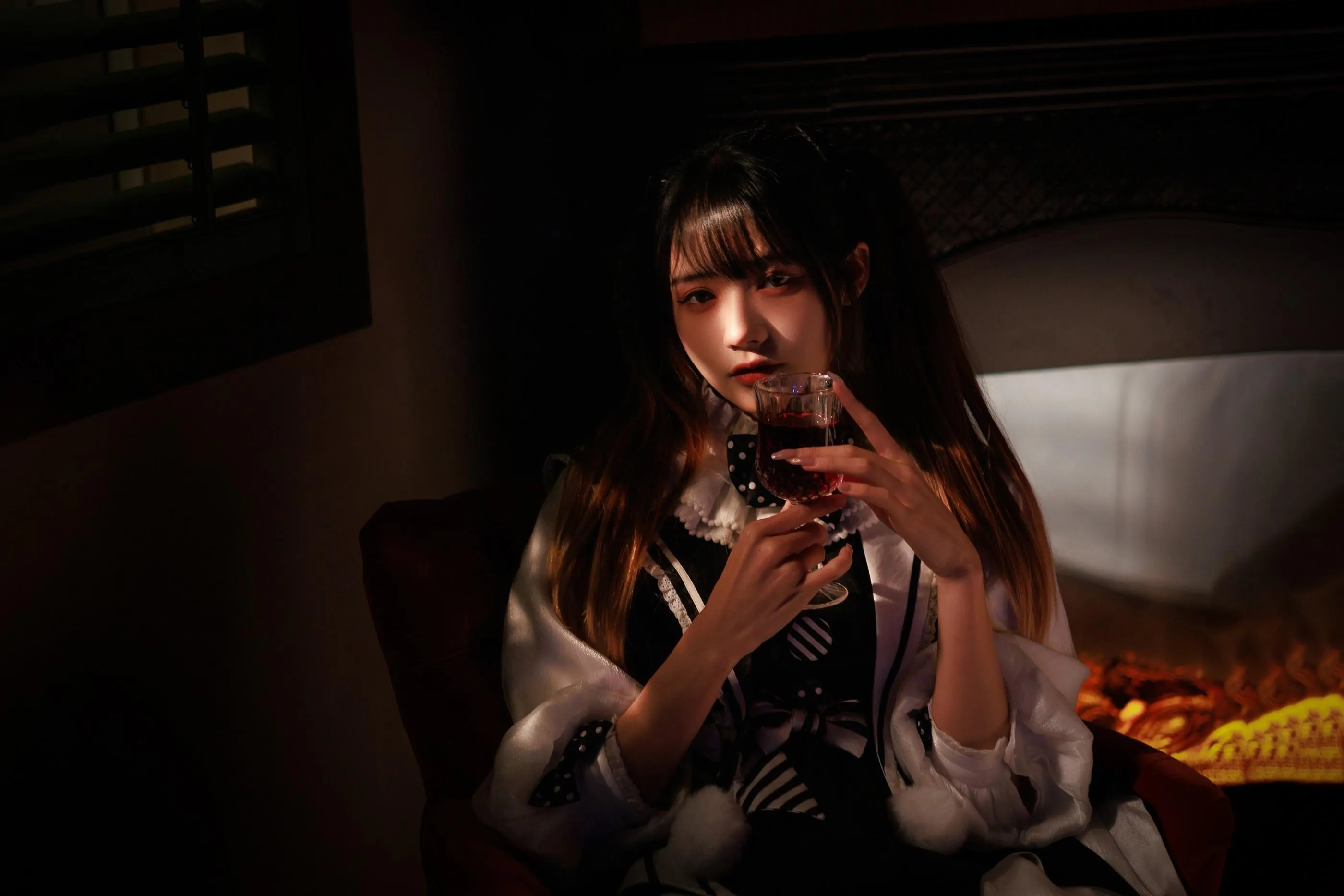 [艺图语] 2022.06.17 我和我 兔子Zzz不吃胡萝卜 [30P]插图1